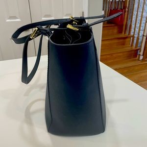 Navy blue Tory Burch purse